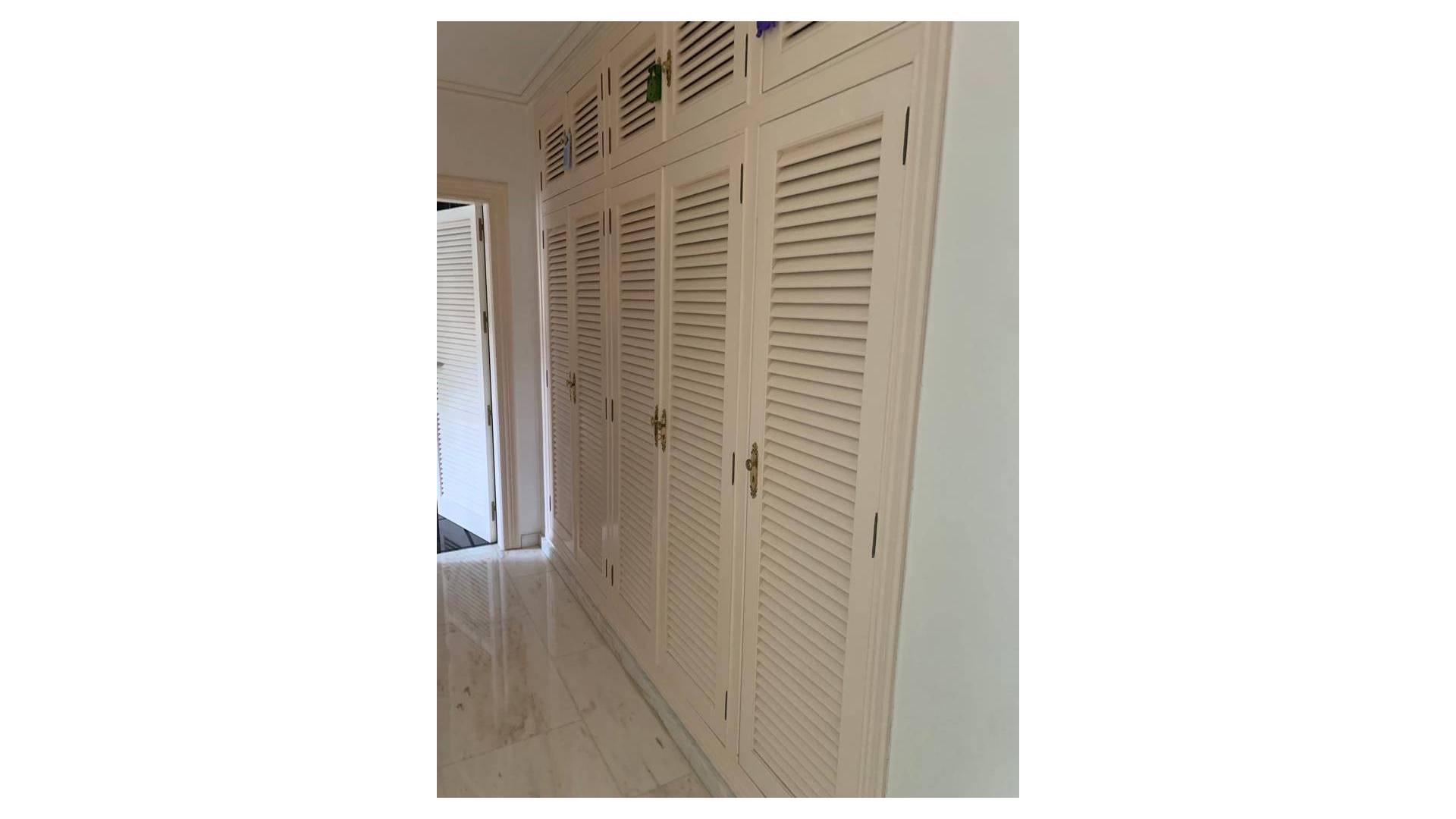 Second hand - Independent villa - Novelda