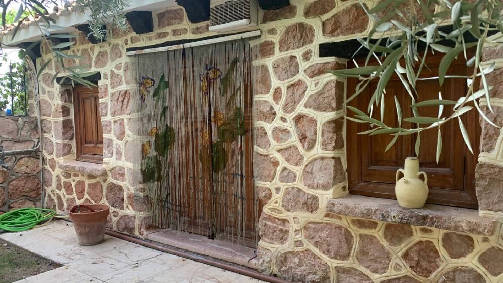 Second hand - Independent villa - Novelda