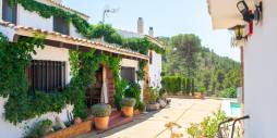 Second hand - Independent villa - Onil