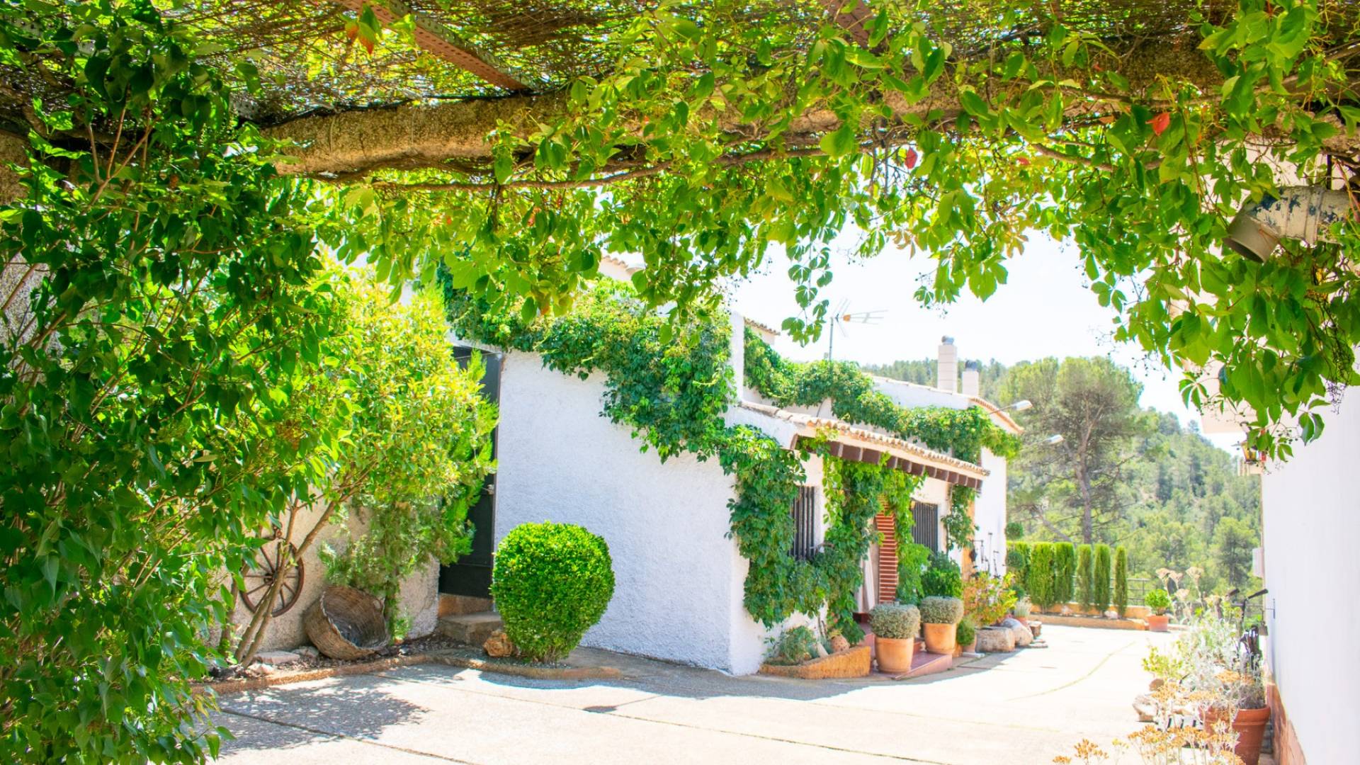 Second hand - Independent villa - Onil