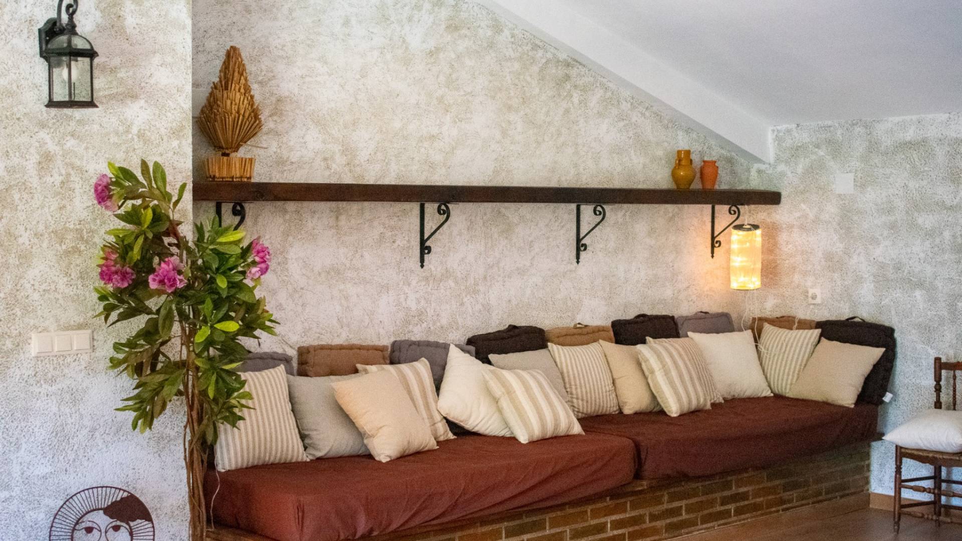 Second hand - Independent villa - Onil