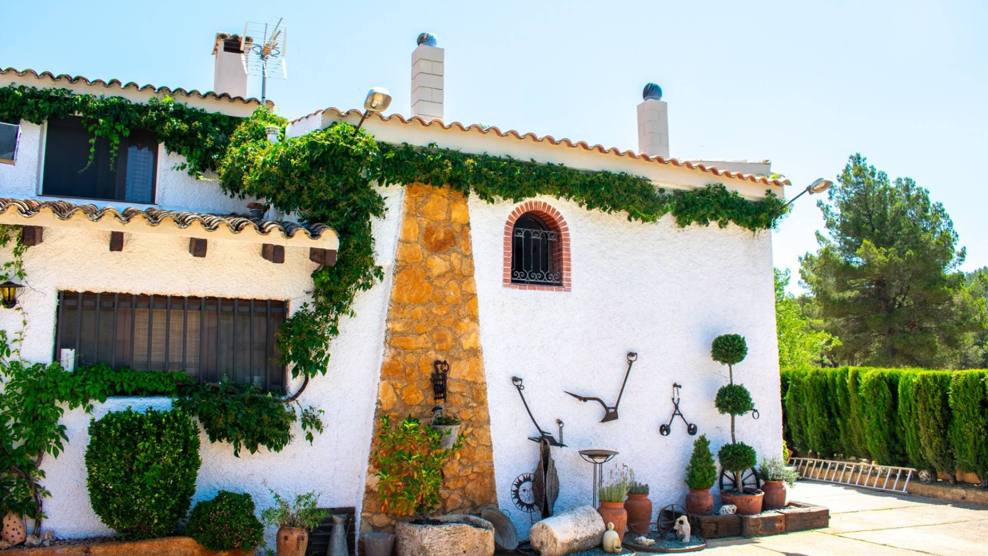 Second hand - Independent villa - Onil