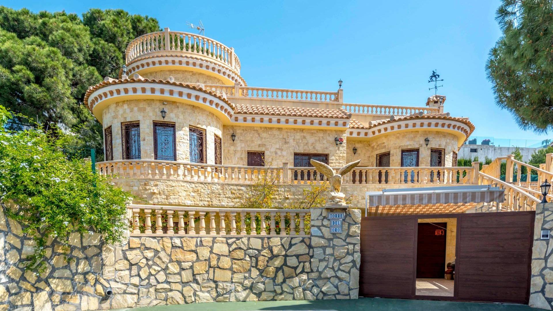 Second hand - Independent villa - Orihuela Costa - Campoamor