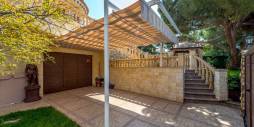 Second hand - Independent villa - Orihuela Costa - Campoamor