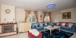 Second hand - Independent villa - Orihuela Costa - Club de golf y campo Las Colinas
