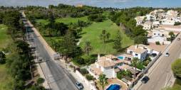 Second hand - Independent villa - Orihuela Costa - Club de golf y campo Las Colinas