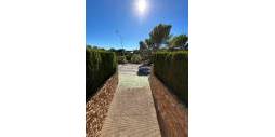 Second hand - Independent villa - Orihuela Costa - Dehesa de Campoamor