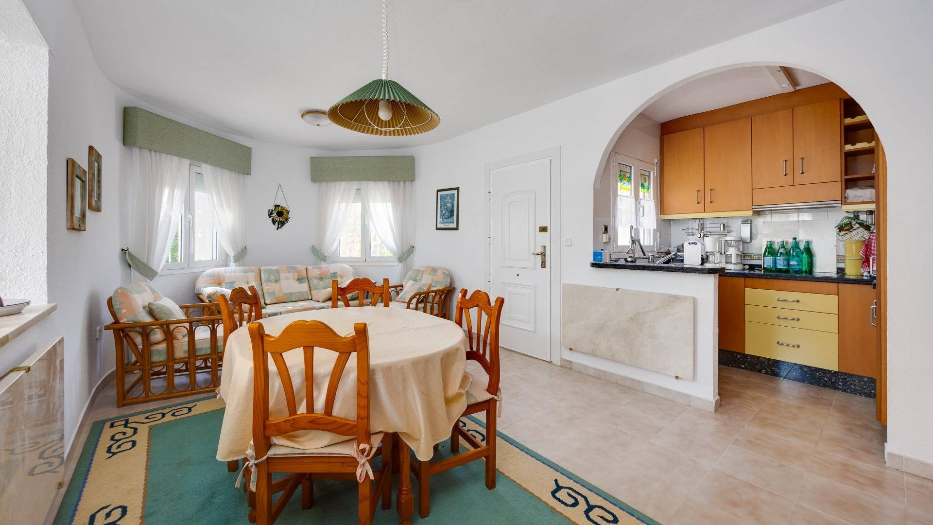 Second hand - Independent villa - Orihuela Costa - La Florida