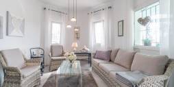 Second hand - Independent villa - Orihuela Costa - La Florida