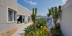 Second hand - Independent villa - Orihuela Costa - La Regia