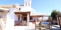 Second hand - Independent villa - Orihuela Costa - La Zenia