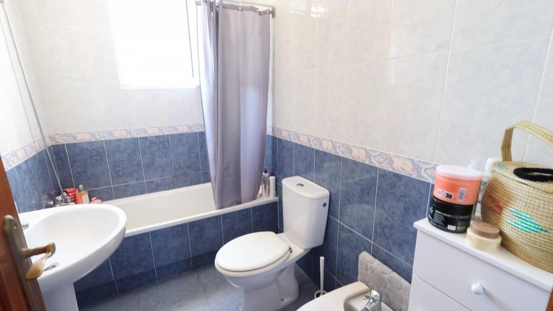 Second hand - Independent villa - Orihuela Costa - La Zenia