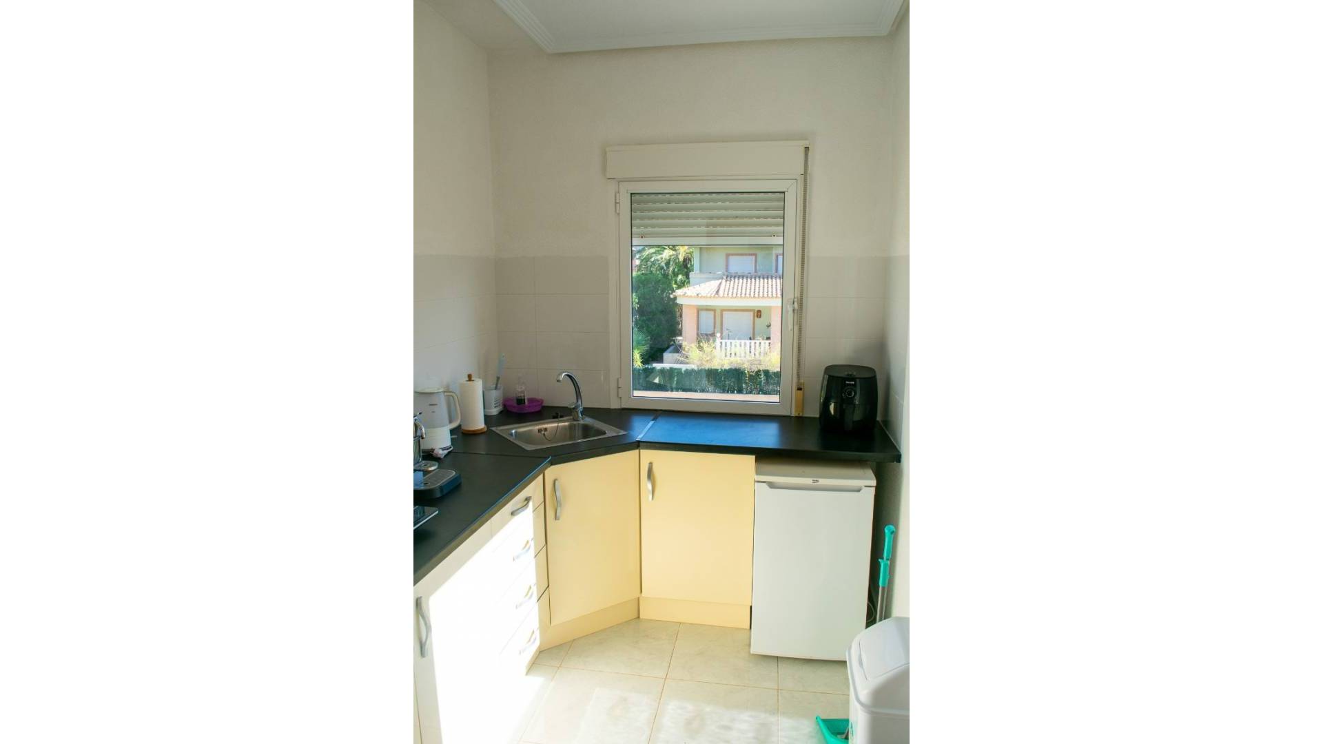 Second hand - Independent villa - Orihuela Costa - La Zenia