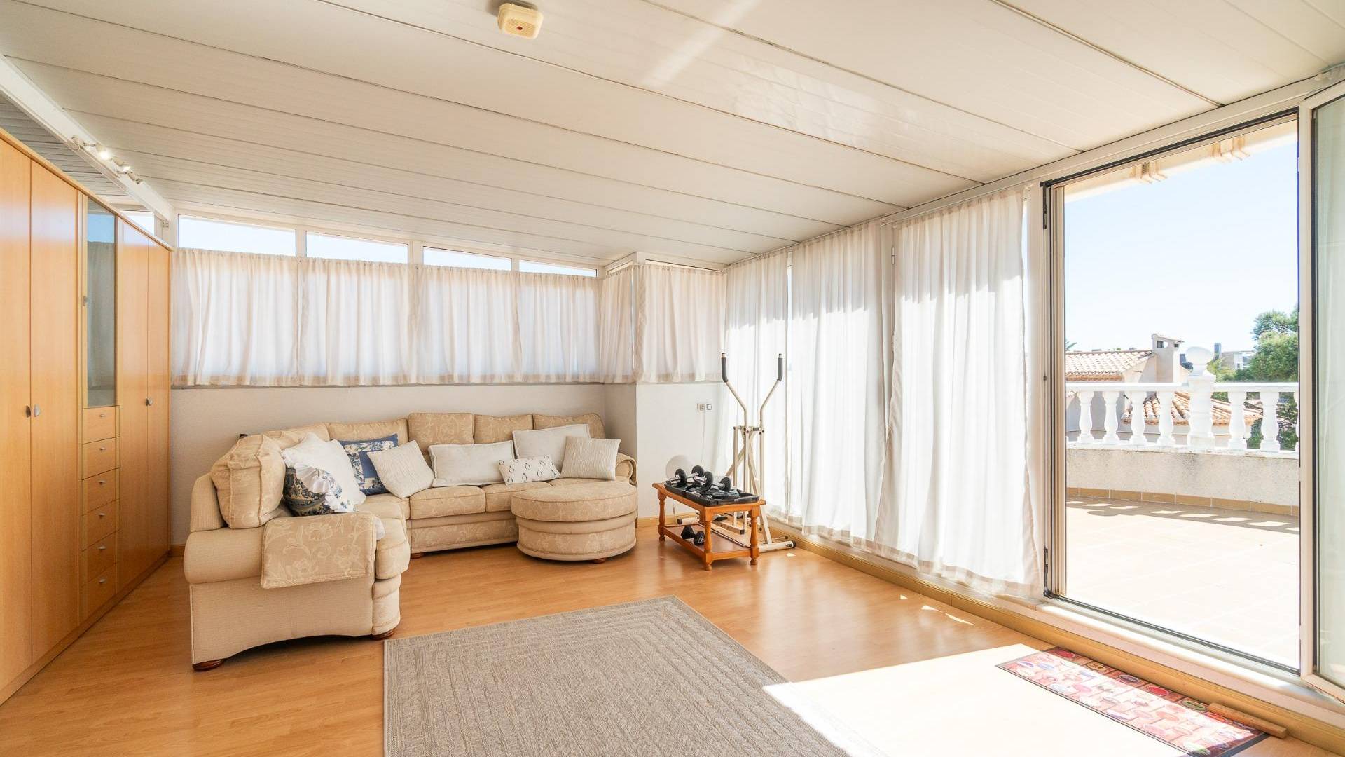 Second hand - Independent villa - Orihuela Costa - La Zenia