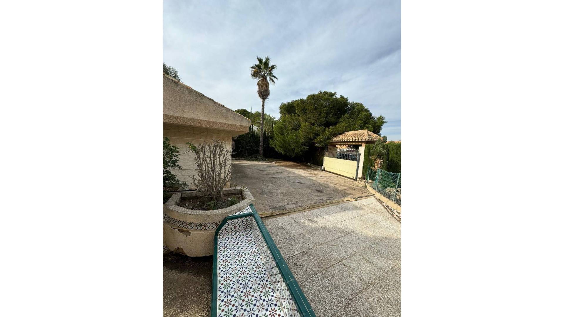 Second hand - Independent villa - Orihuela Costa - La Zenia