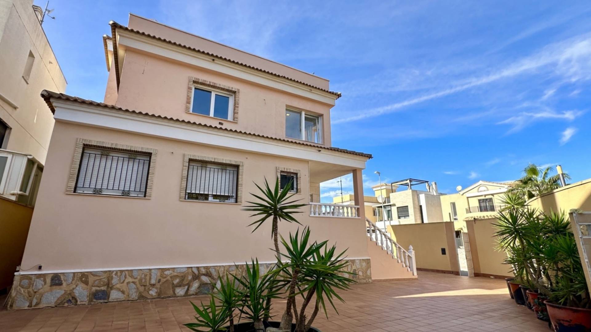 Second hand - Independent villa - Orihuela Costa - Las Filipinas