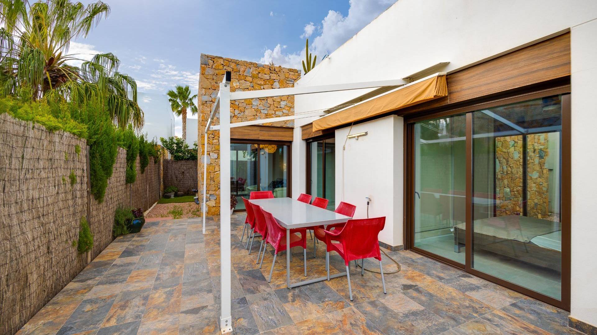 Second hand - Independent villa - Orihuela Costa - Lomas de Cabo Roig