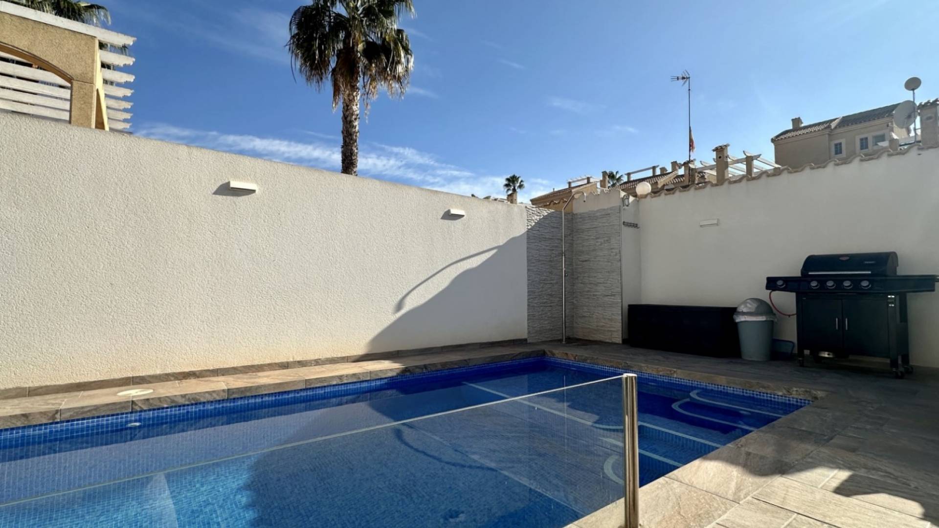Second hand - Independent villa - Orihuela Costa - Los Dolses