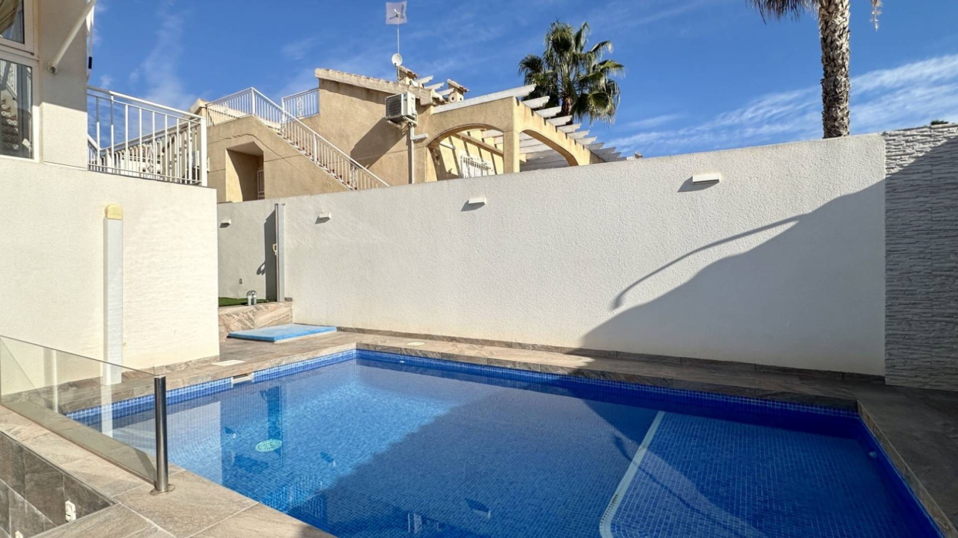 Second hand - Independent villa - Orihuela Costa - Los Dolses
