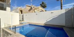 Second hand - Independent villa - Orihuela Costa - Los Dolses