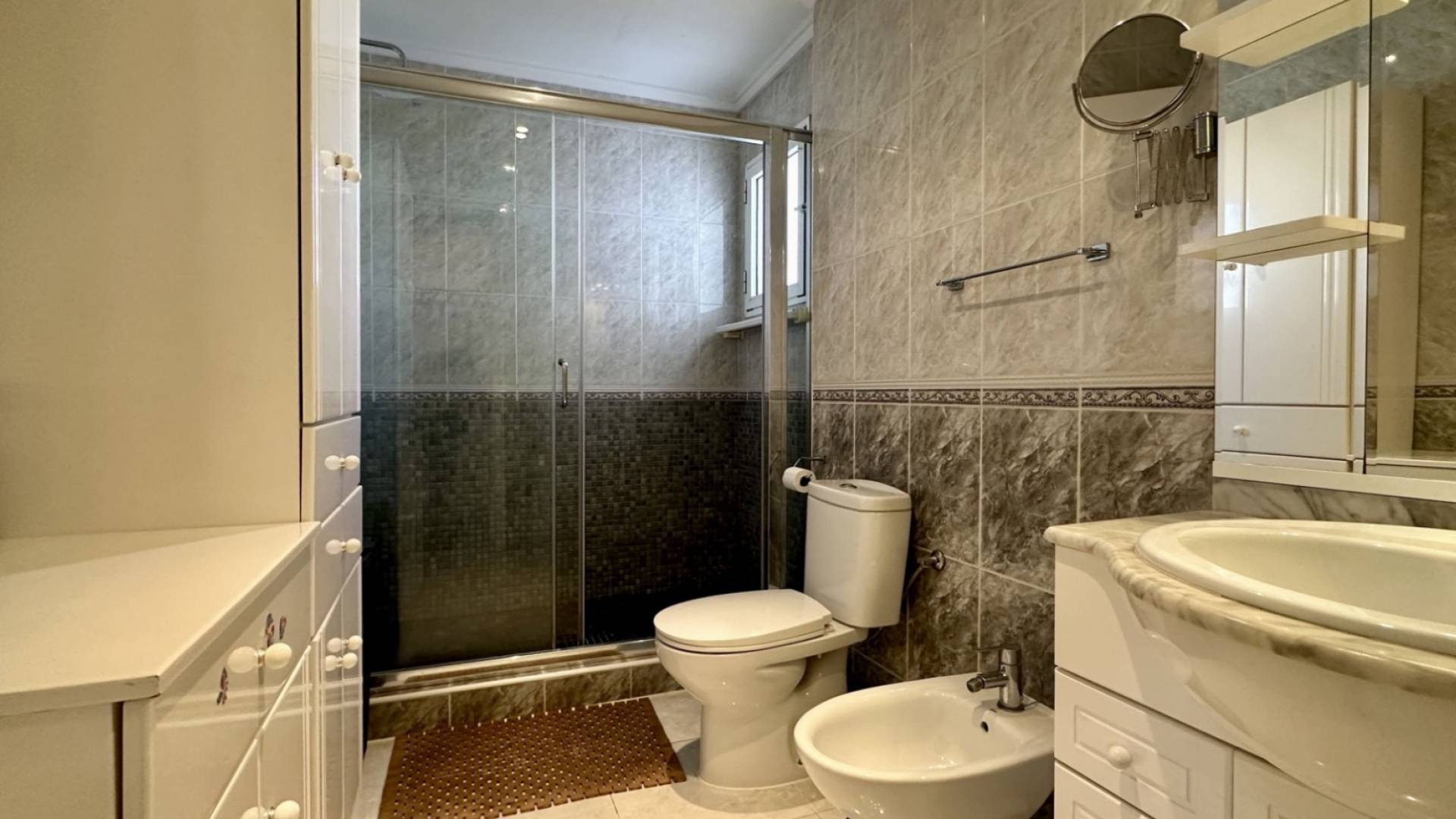 Second hand - Independent villa - Orihuela Costa - Los Dolses