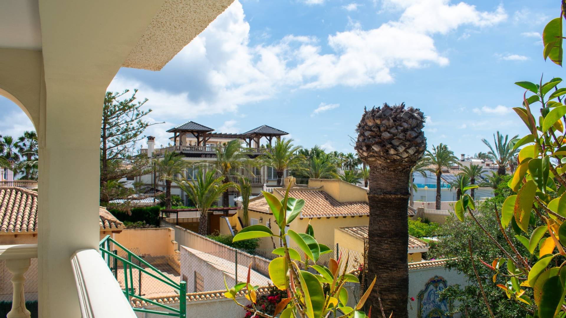 Second hand - Independent villa - Orihuela Costa - MUY CERCA DE LA PLAYA