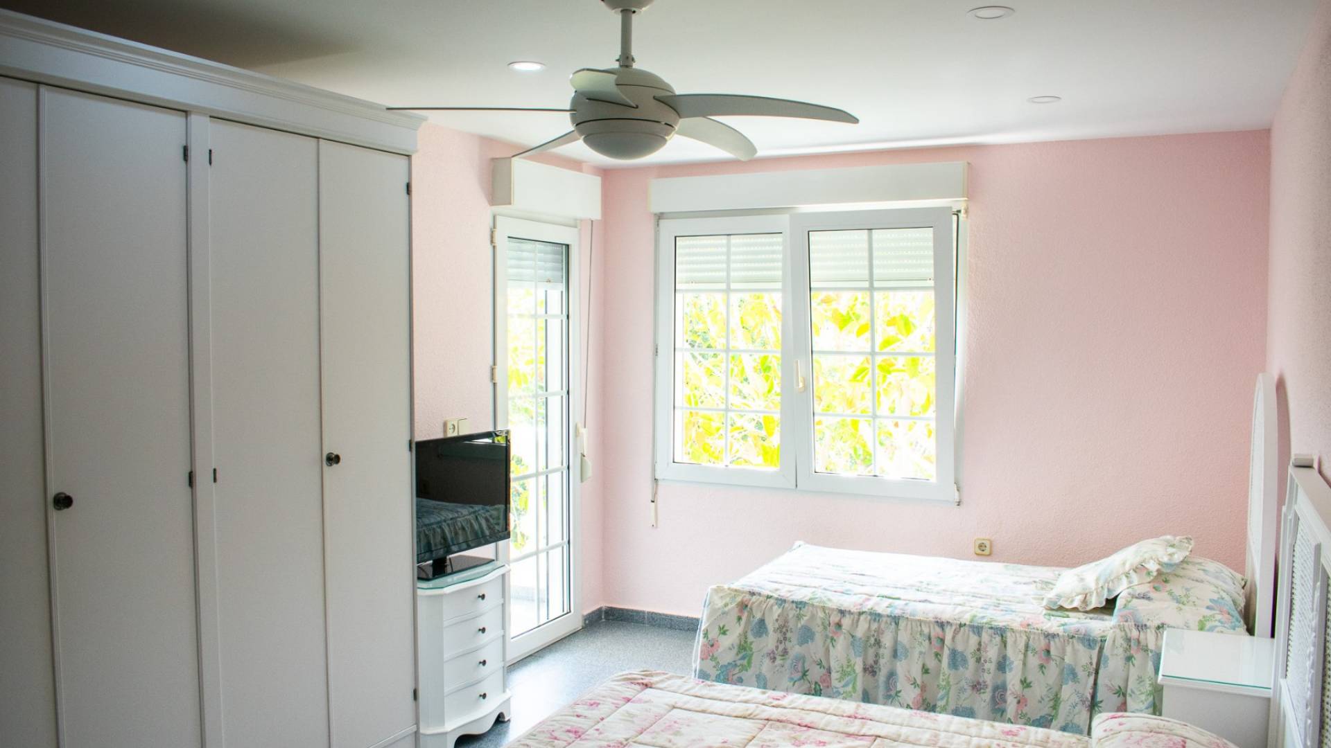 Second hand - Independent villa - Orihuela Costa - MUY CERCA DE LA PLAYA