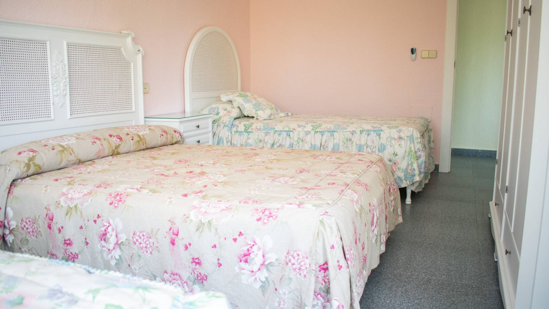 Second hand - Independent villa - Orihuela Costa - MUY CERCA DE LA PLAYA