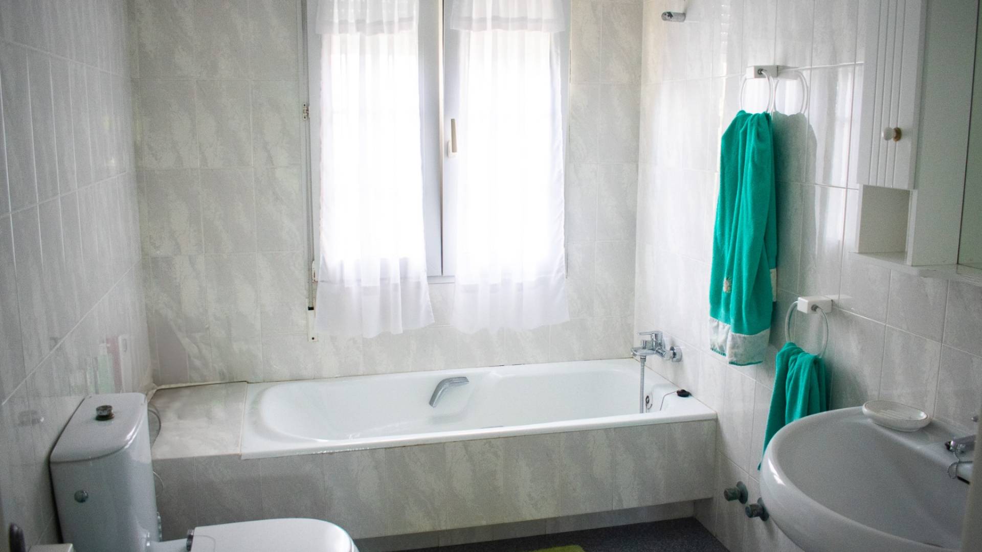 Second hand - Independent villa - Orihuela Costa - MUY CERCA DE LA PLAYA