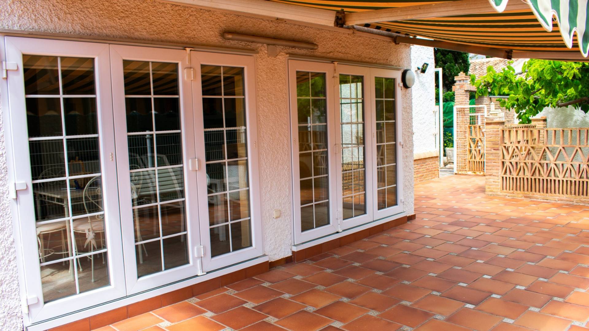 Second hand - Independent villa - Orihuela Costa - MUY CERCA DE LA PLAYA