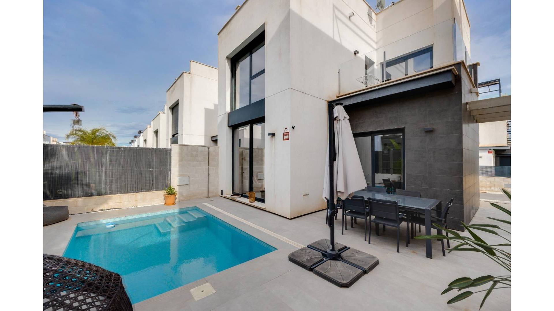 Second hand - Independent villa - Orihuela Costa - PAU 26