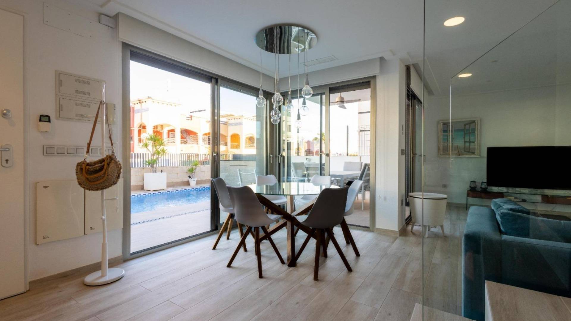 Second hand - Independent villa - Orihuela Costa - PAU 26