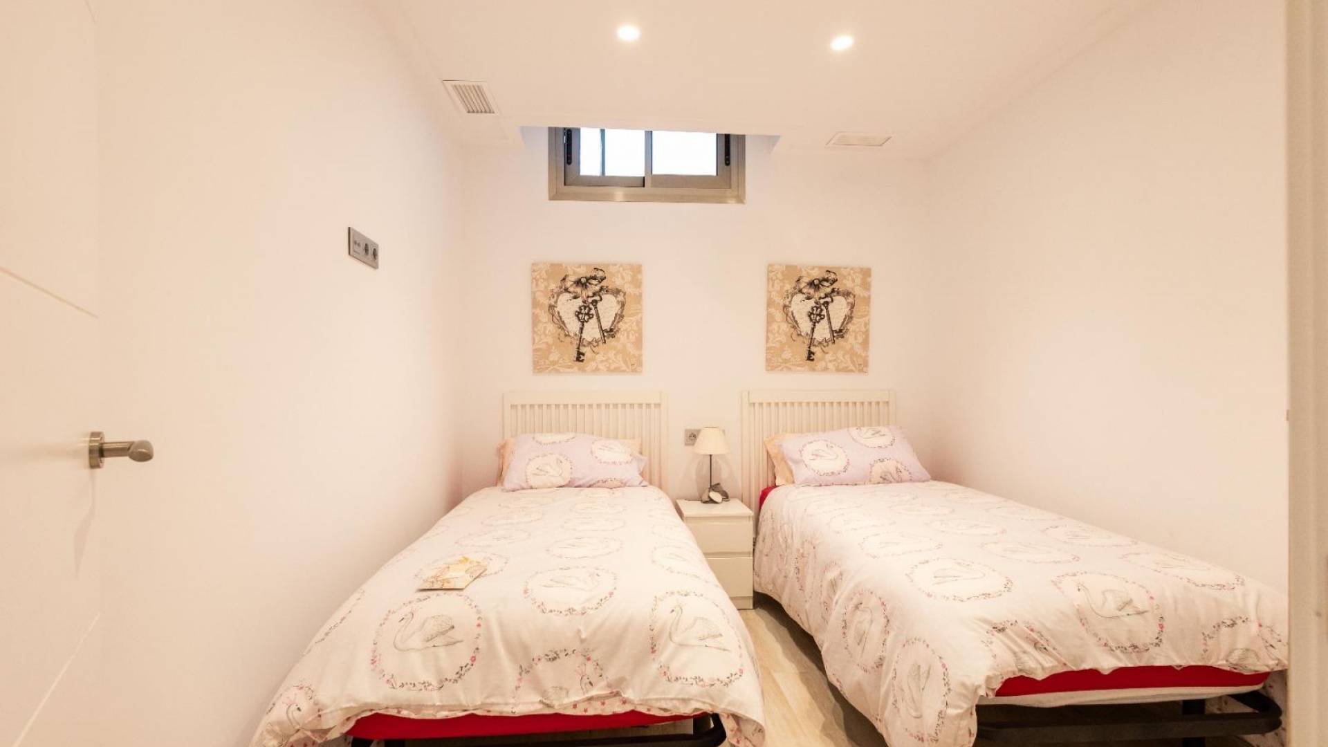 Second hand - Independent villa - Orihuela Costa - PAU 26