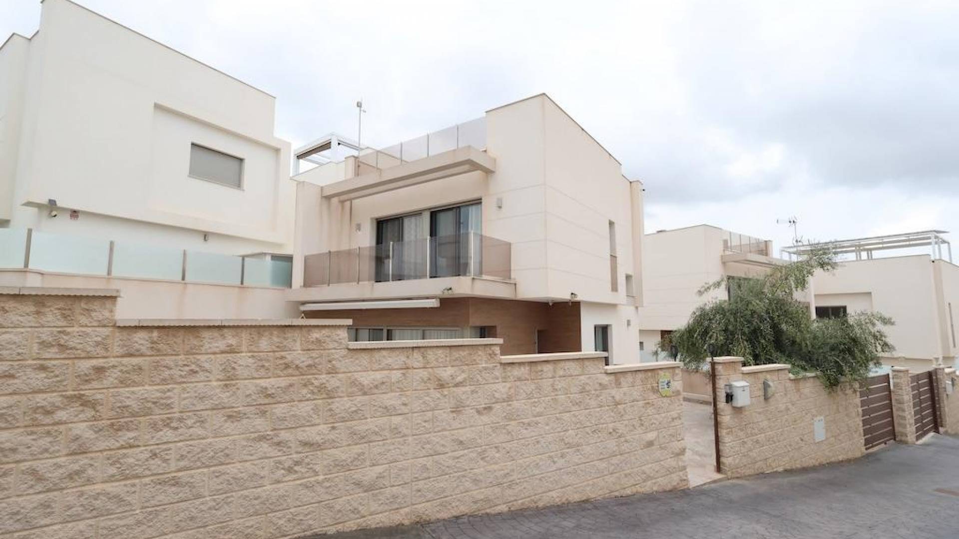 Second hand - Independent villa - Orihuela Costa - PAU 26