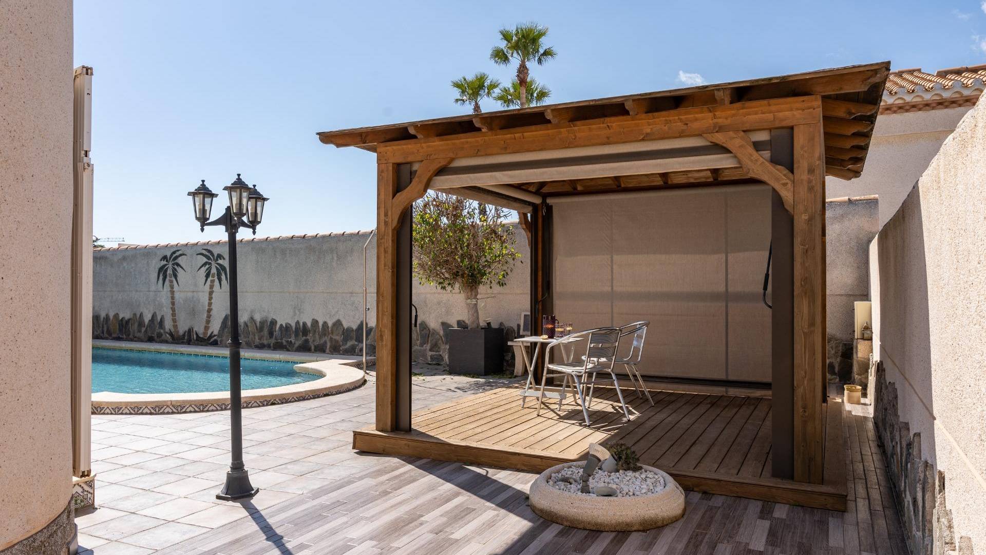 Second hand - Independent villa - Orihuela Costa - Playa Flamenca