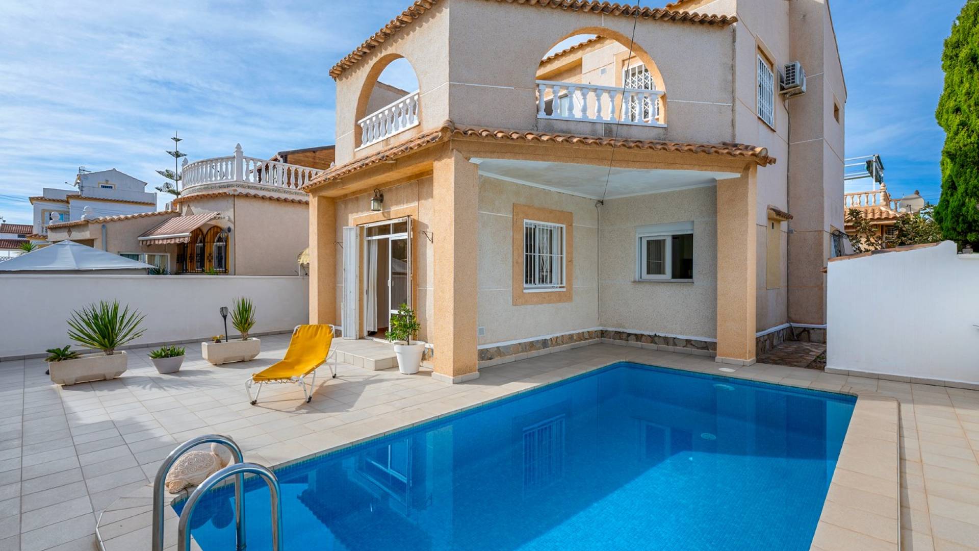 Second hand - Independent villa - Orihuela Costa - Playa Flamenca
