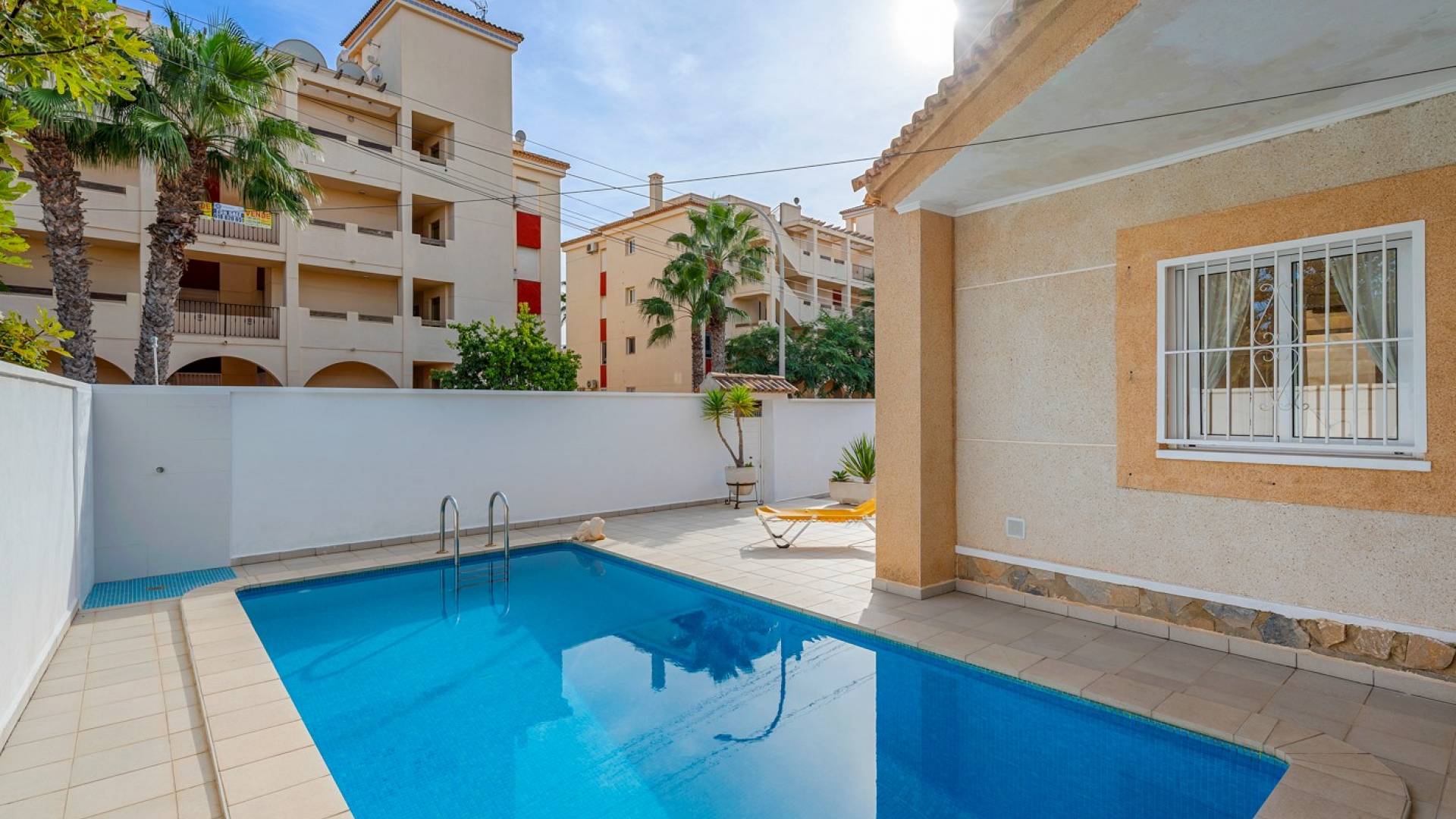 Second hand - Independent villa - Orihuela Costa - Playa Flamenca