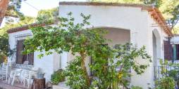 Second hand - Independent villa - Orihuela Costa - Punta Prima