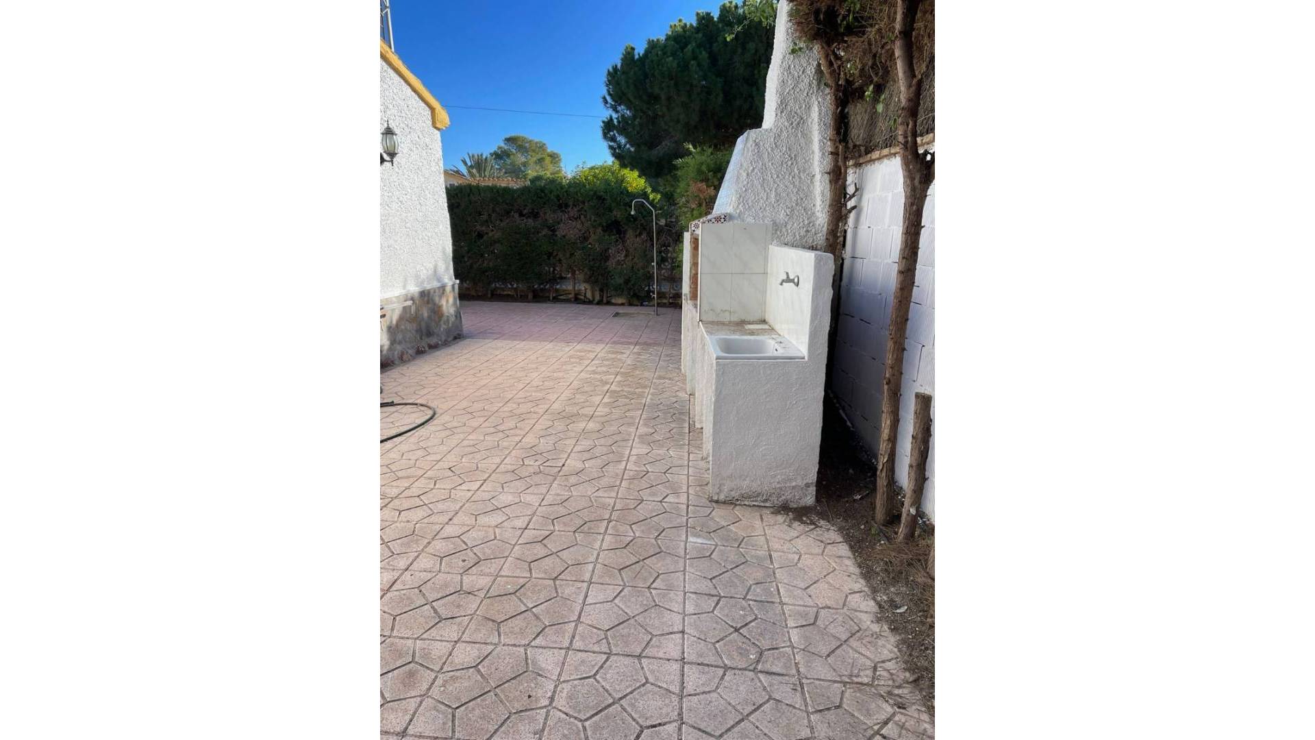 Second hand - Independent villa - Orihuela Costa - Punta Prima
