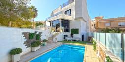 Second hand - Independent villa - Orihuela Costa - Villamartin