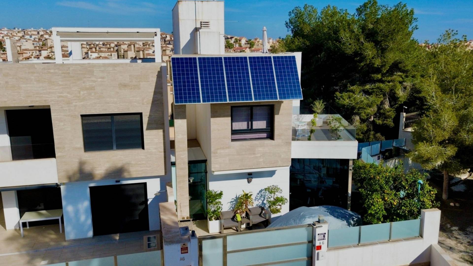 Second hand - Independent villa - Orihuela Costa - Villamartin