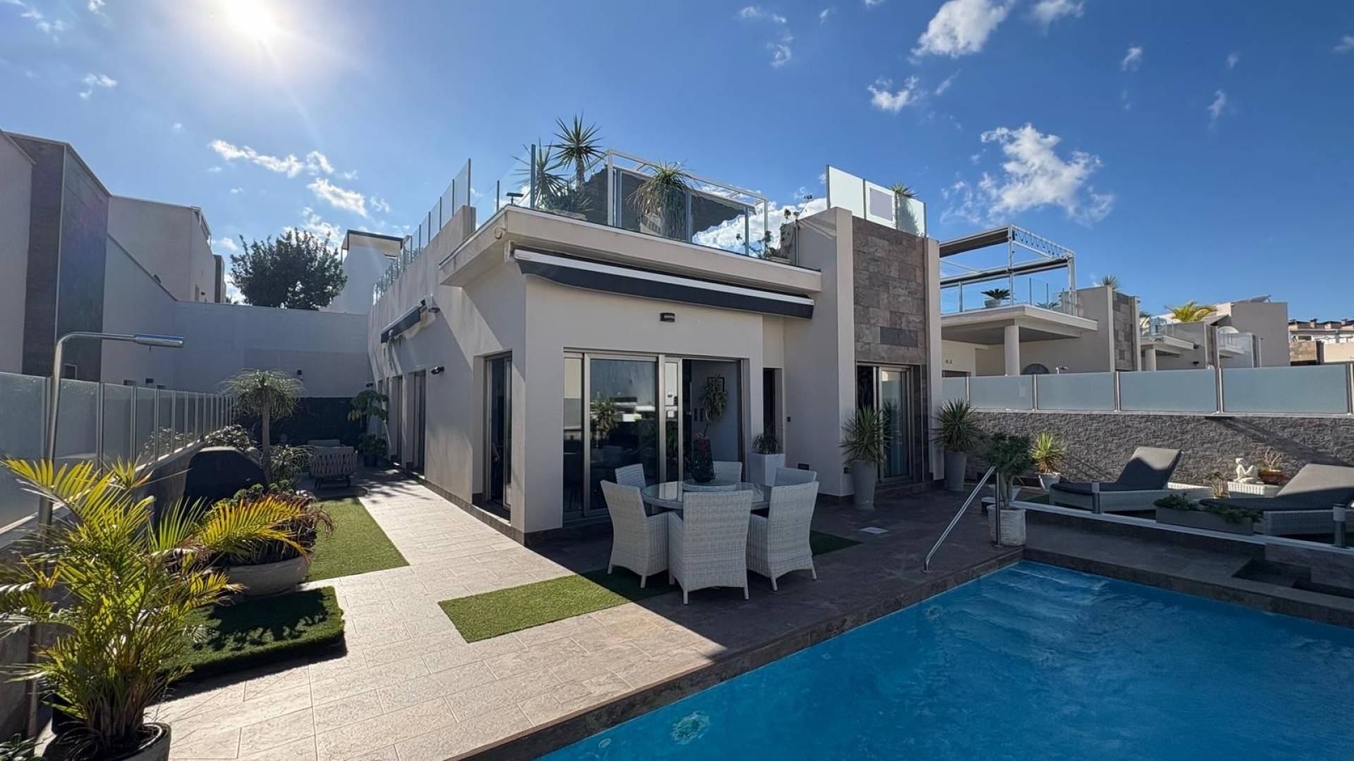 Second hand - Independent villa - Orihuela Costa - Villamartín