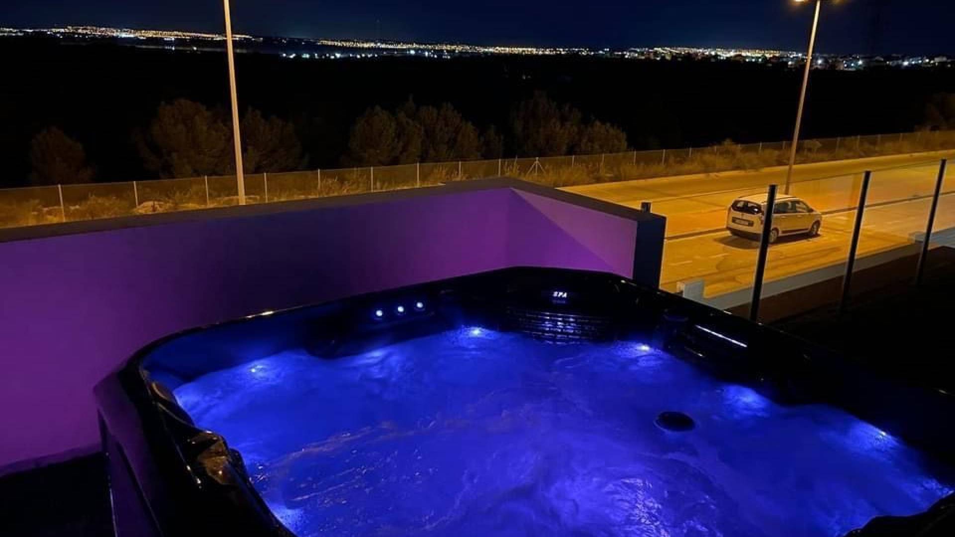 Second hand - Independent villa - Orihuela Costa - Villamartin