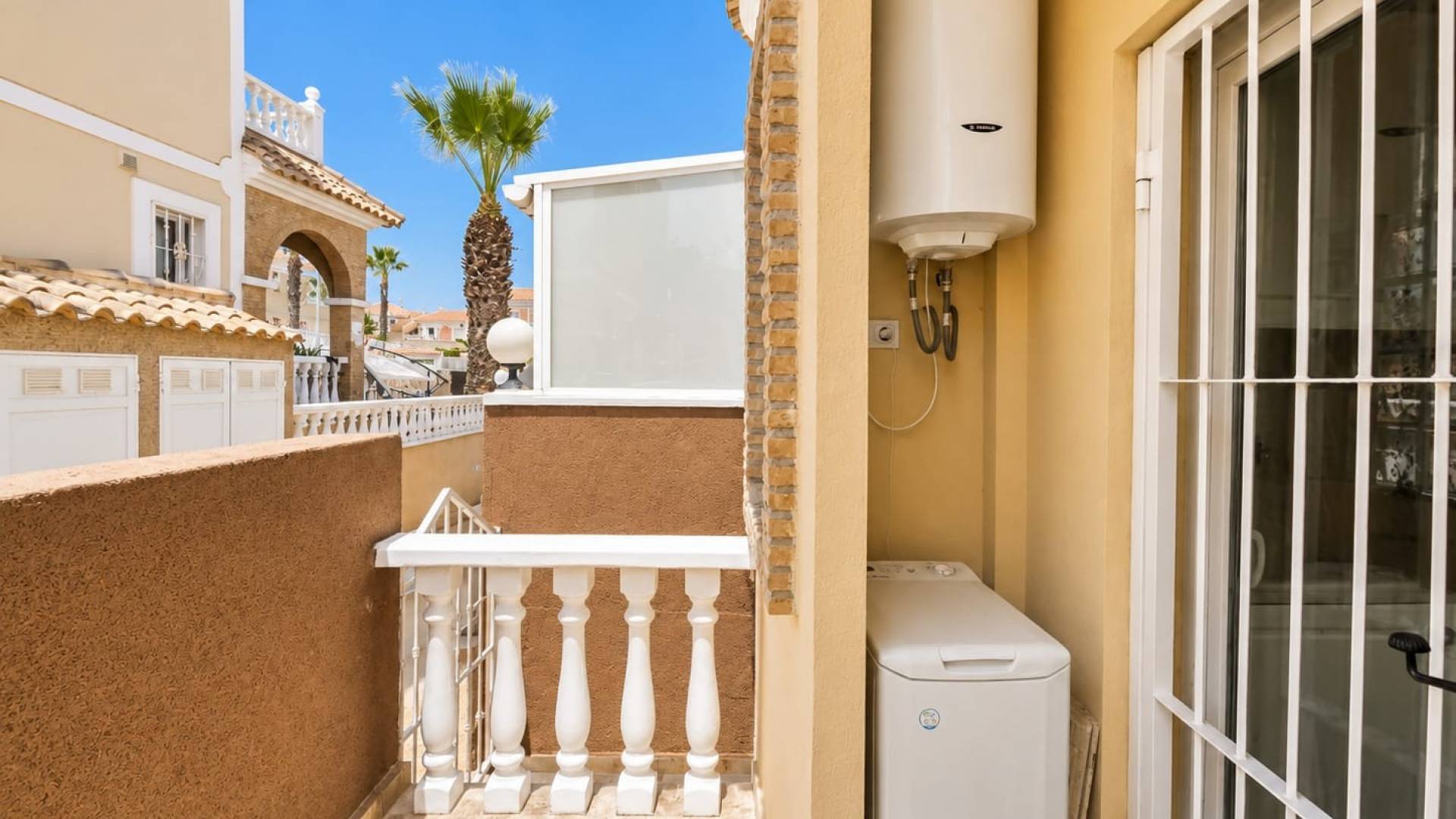 Second hand - Independent villa - Orihuela Costa - Villamartin