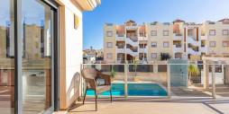 Second hand - Independent villa - Orihuela Costa