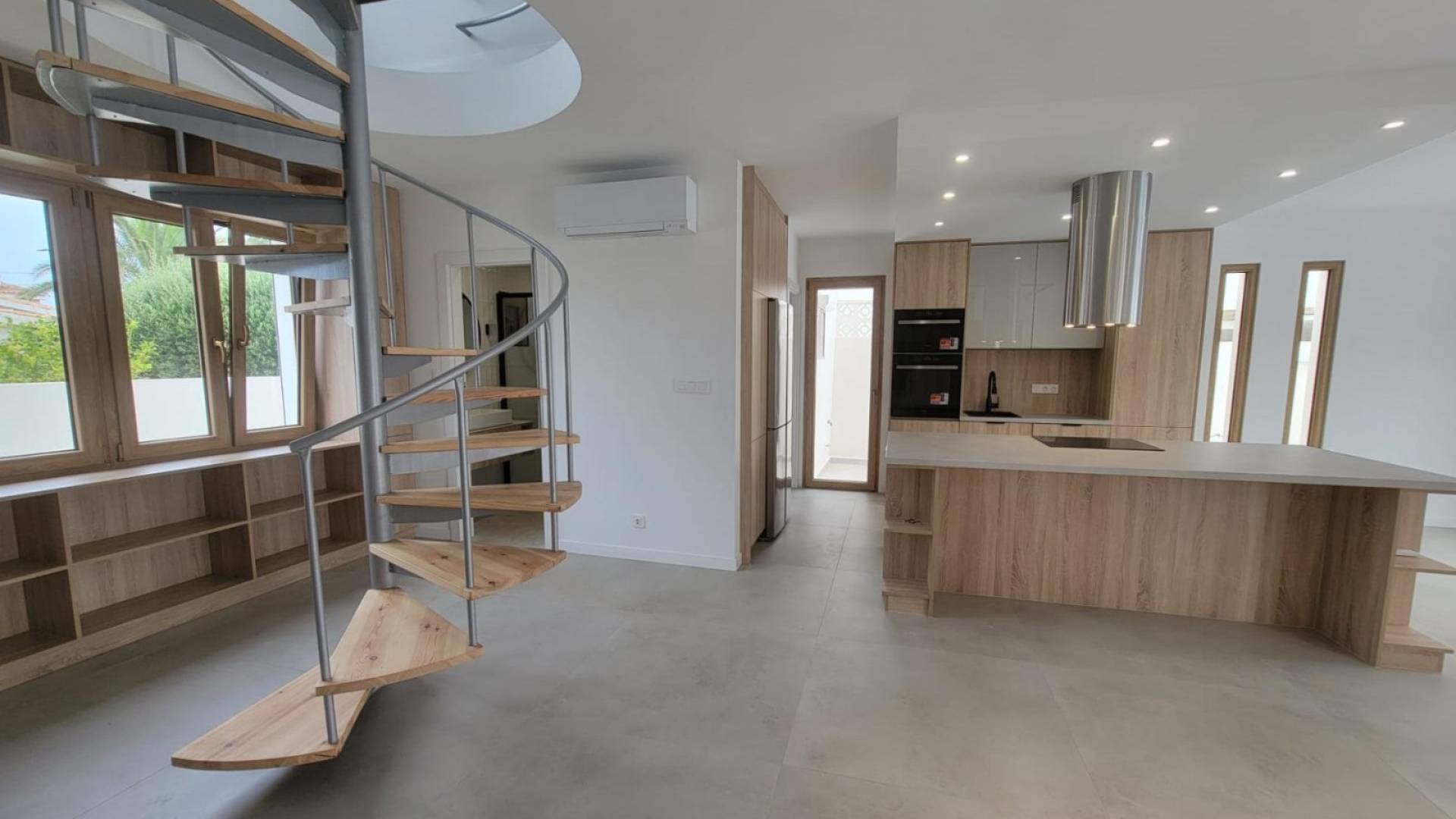 Second hand - Independent villa - Orihuela Costa