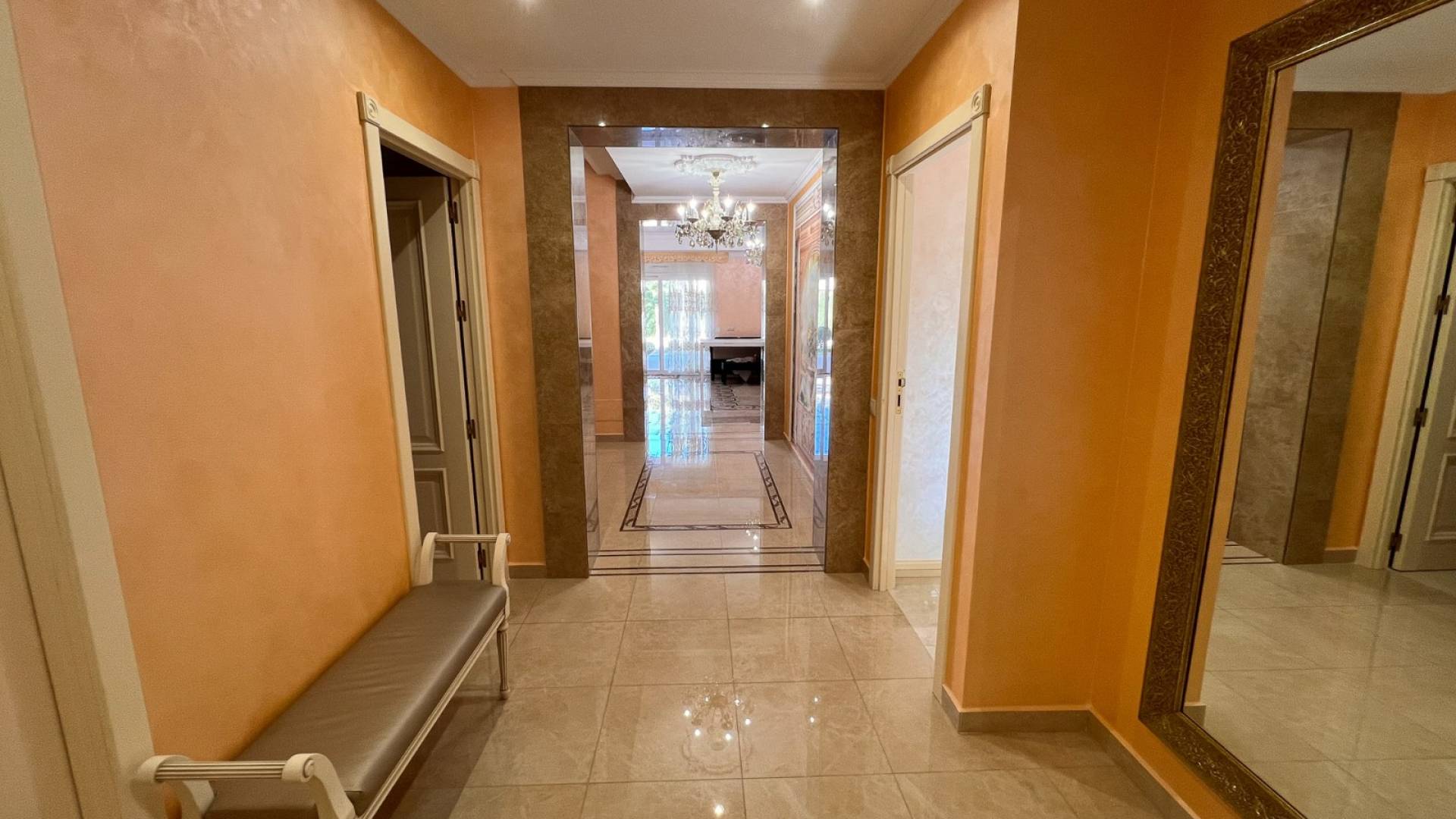 Second hand - Independent villa - Orihuela Costa