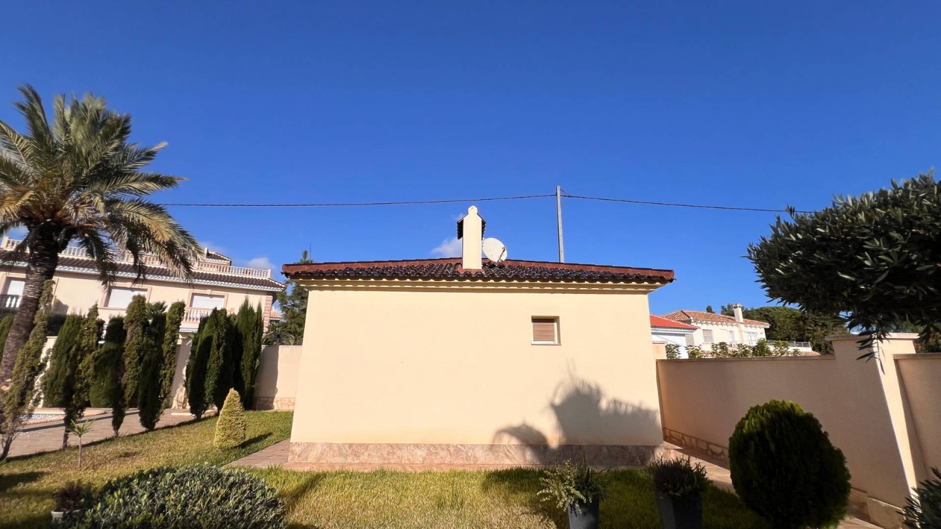 Second hand - Independent villa - Orihuela Costa
