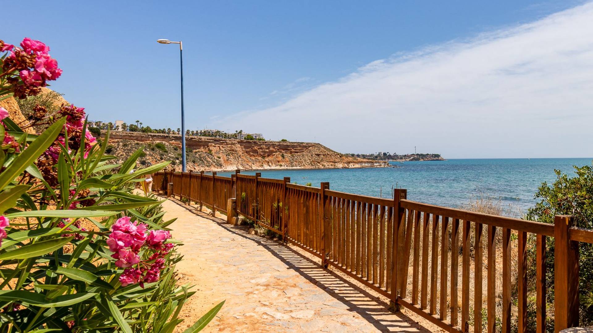 Second hand - Independent villa - Orihuela - Lomas de Cabo Roig
