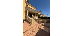 Second hand - Independent villa - Orihuela - Villamartin